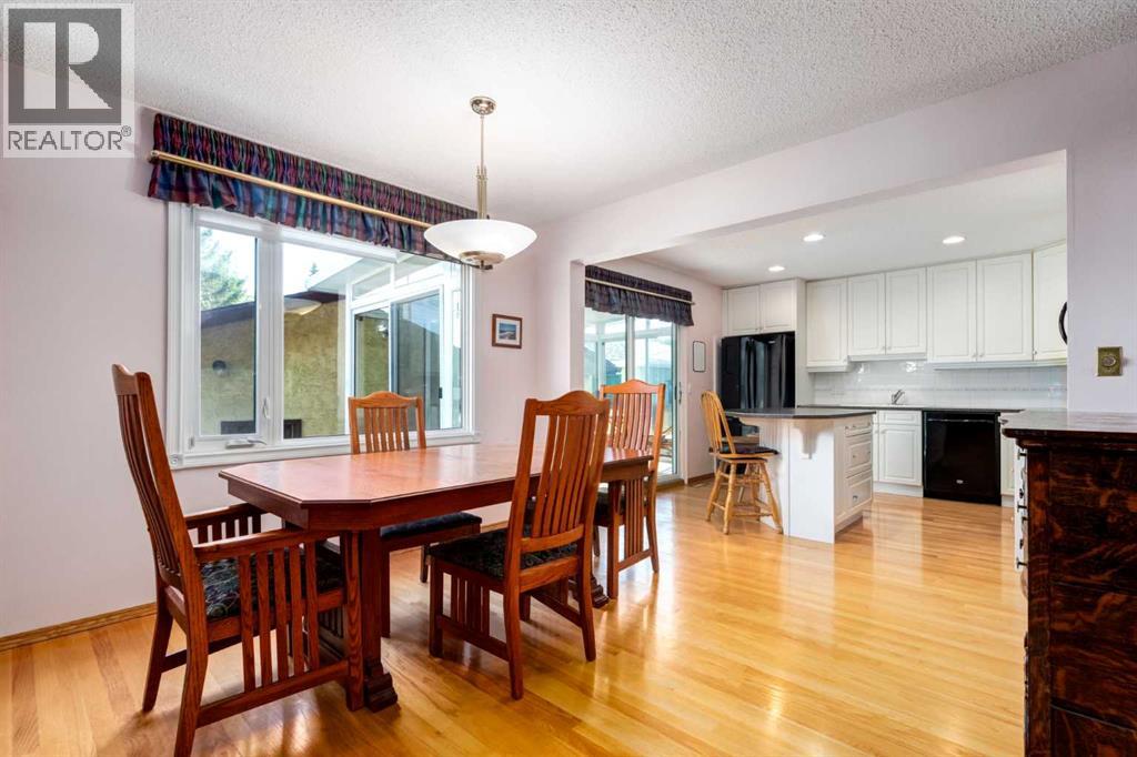 243 Cedarpark Green SW - 9