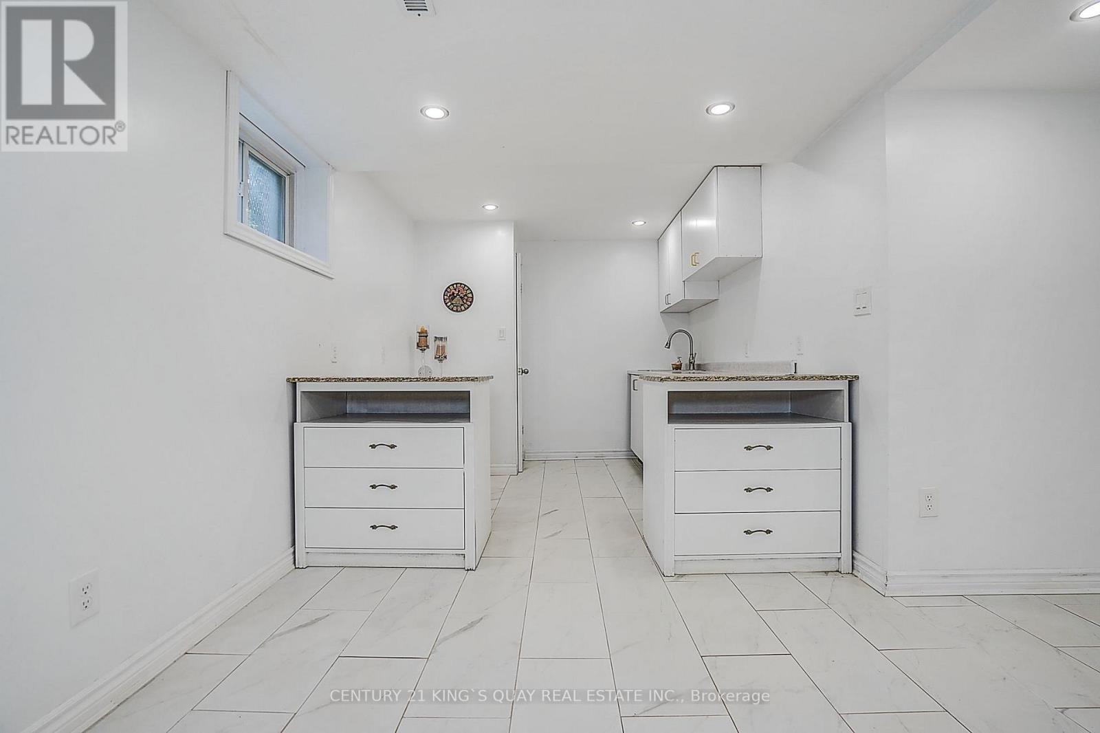 27 WINDY SHORE DRIVE - 48
