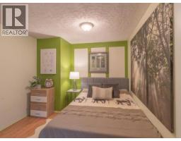 828 Dusseault, Yellowknife, NT X1A2Z4 Photo 13