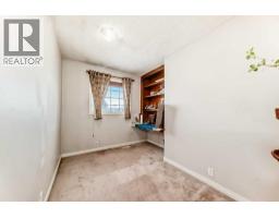207 Eldorado Close NE - photo 30