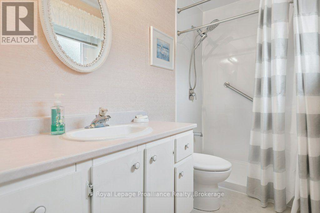 18 CONGER PLACE - Image 25