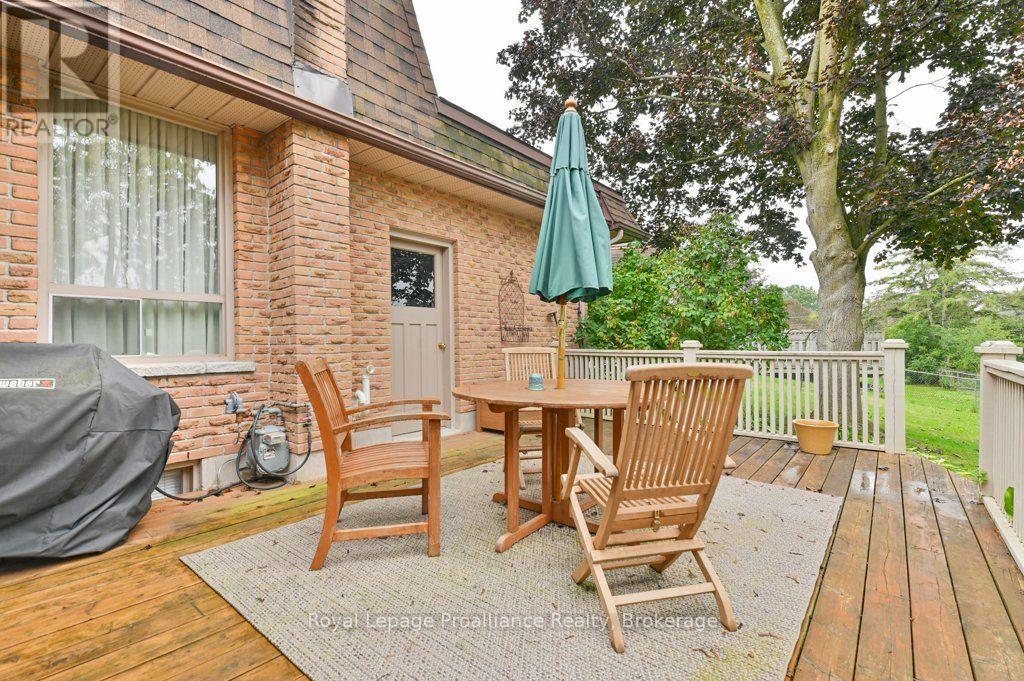 18 CONGER PLACE - 36