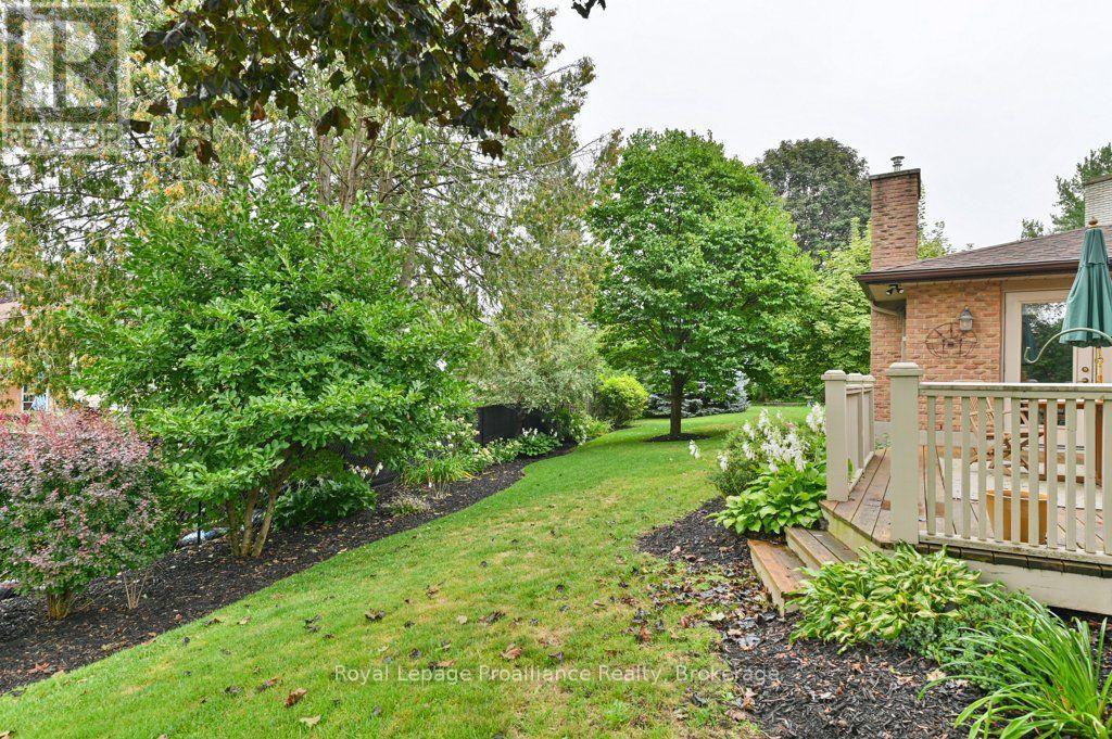 18 CONGER PLACE - 40