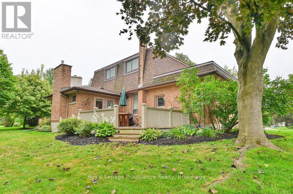 18 CONGER PLACE - 42