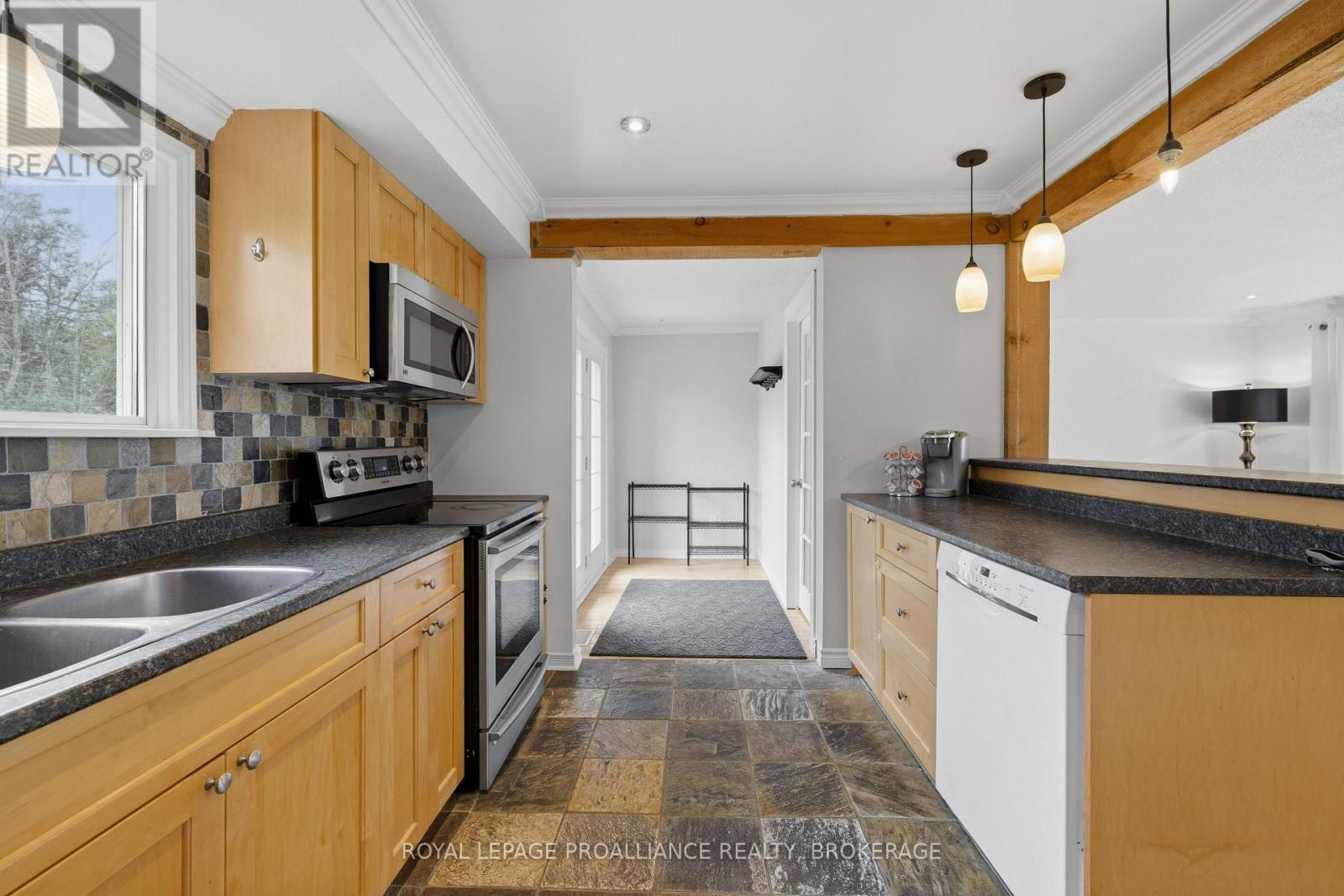 3519 PRINCESS STREET - 12