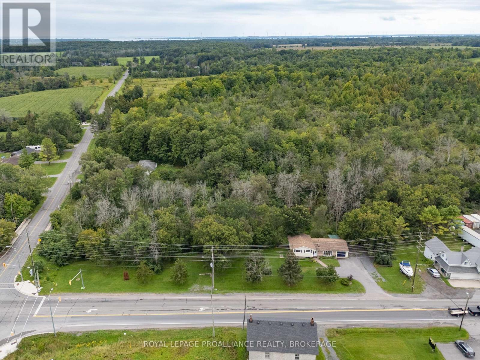 3519 PRINCESS STREET - 35