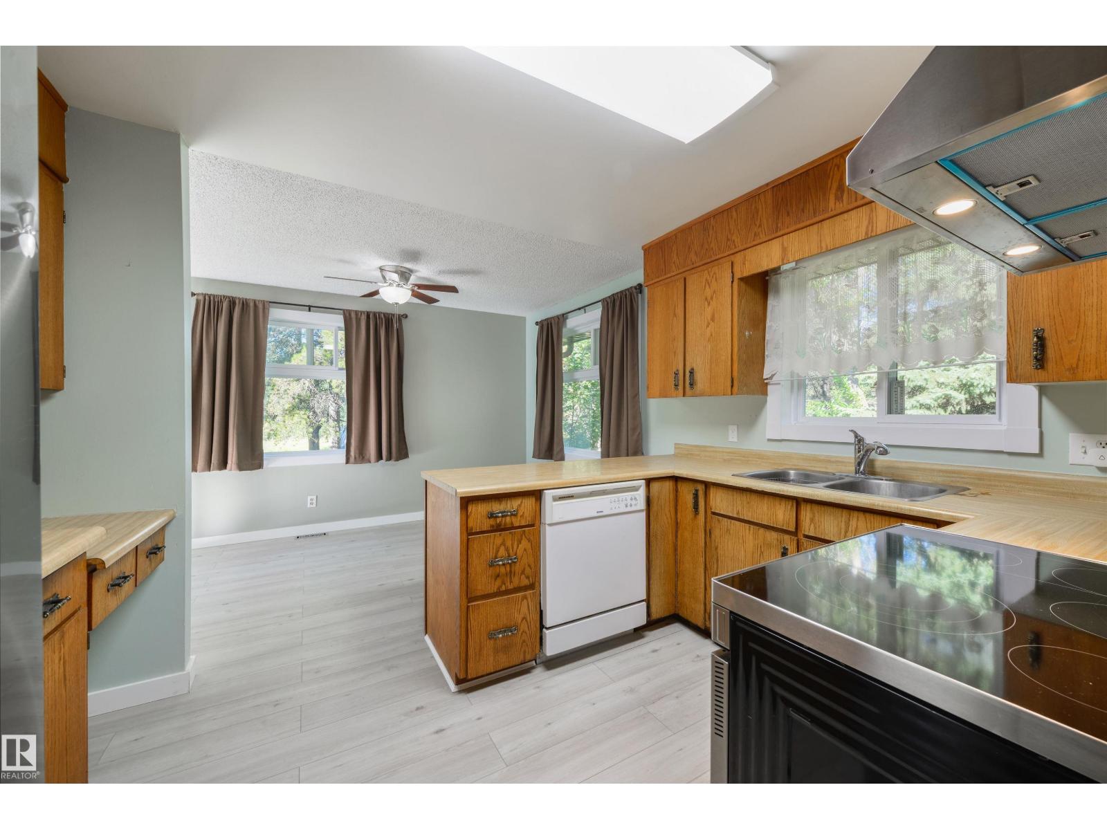 #4 2103 TWP ROAD 525 B - 14