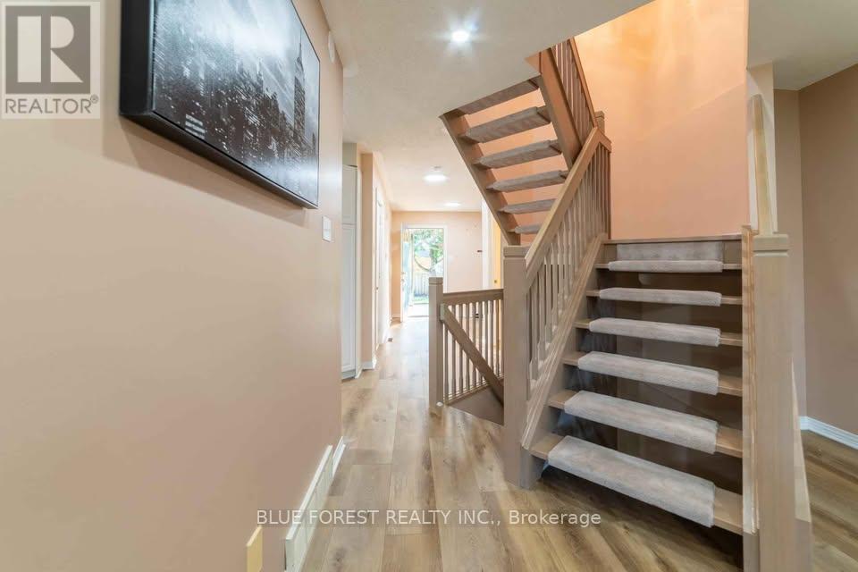 #1 155 Killarney Road, London North (North H), Ontario, N5X3X8, London North (North H), Ontario — photo 3 of 5