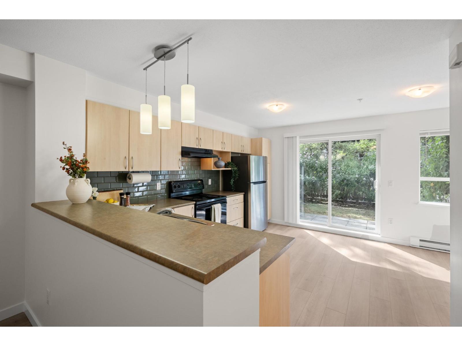 124 6747 203 STREET — photo 4