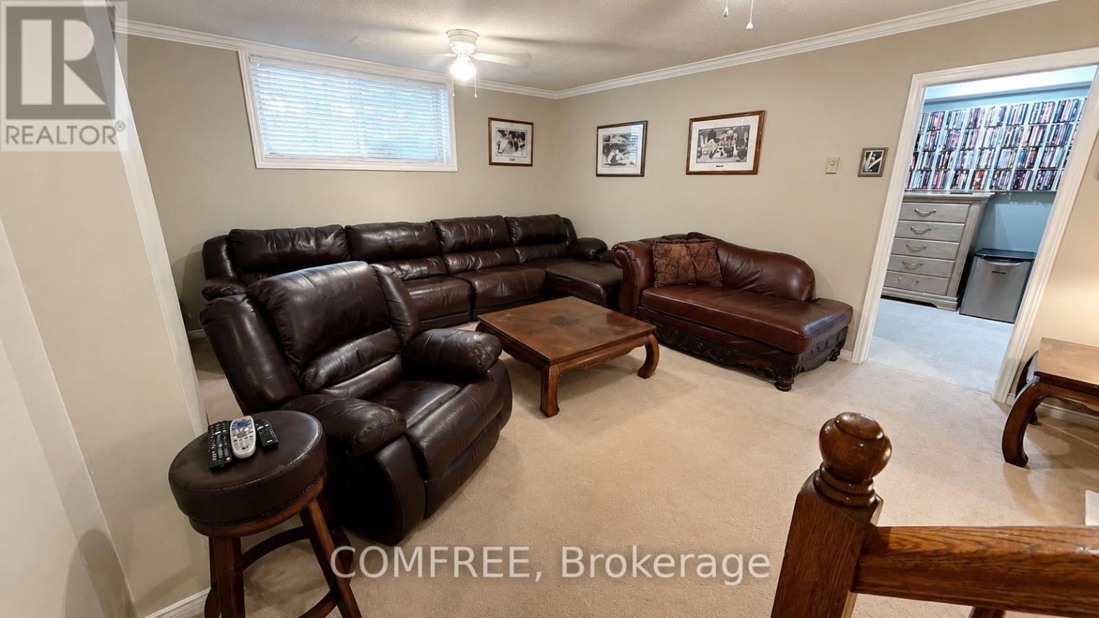 1960 ROLLING BROOK DRIVE - Image 19