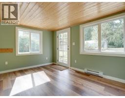 5392 Dale Ave, Powell River, BC V8A3W2 Photo 11