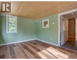 5392 Dale Ave, Powell River, BC V8A3W2 Photo 12