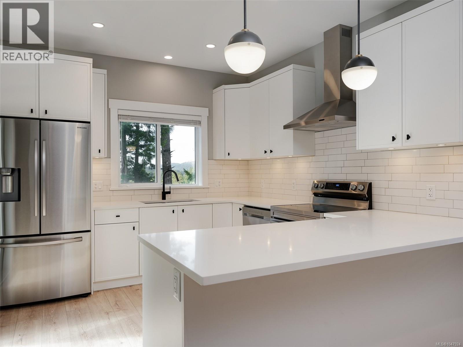  3632 Honeycrisp Avenue, Langford