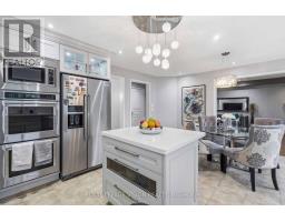 Kitchen - 55 Medland Avenue E, Whitby, ON L1P1S7 Photo 6