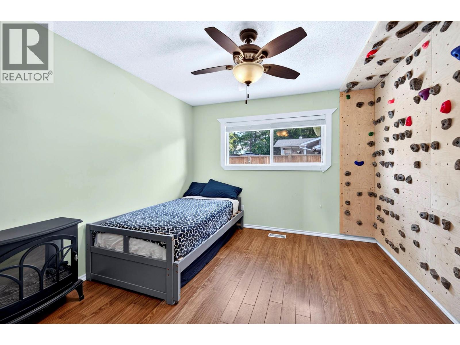 367 ROBSON Street - 12