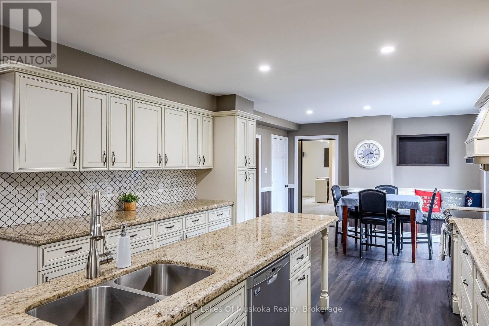 341 WOODS ROAD - 16