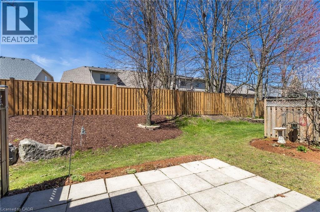 34 GREENTRAIL Drive - 35