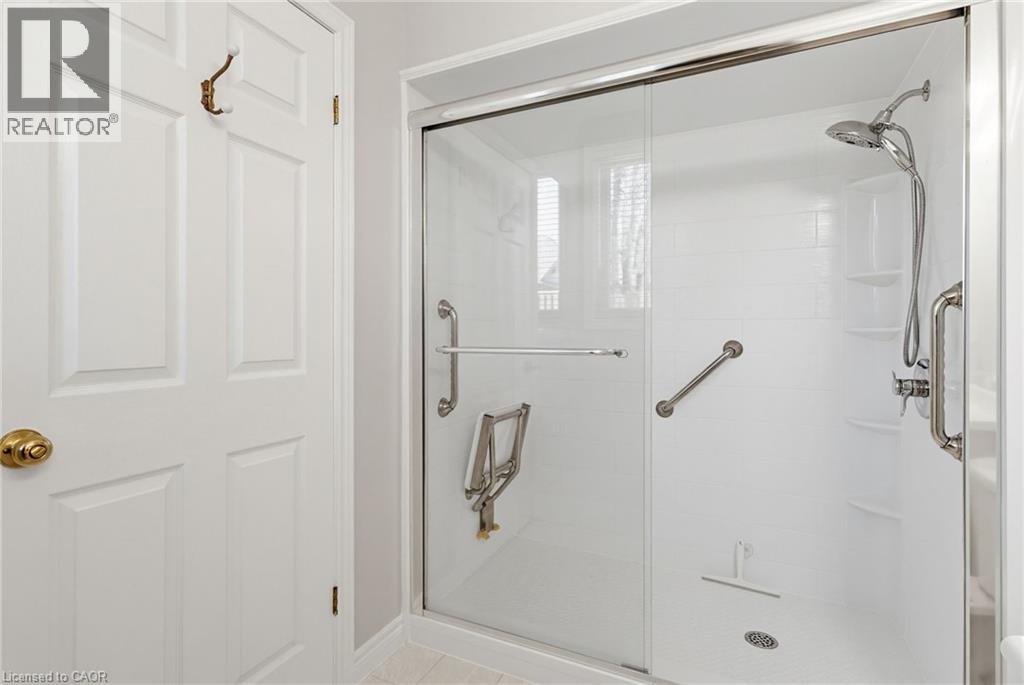 34 GREENTRAIL Drive - Image 21