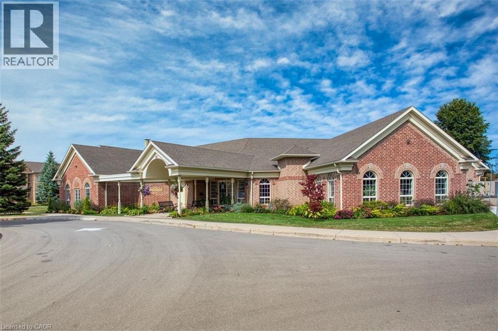 34 GREENTRAIL Drive - Image 45