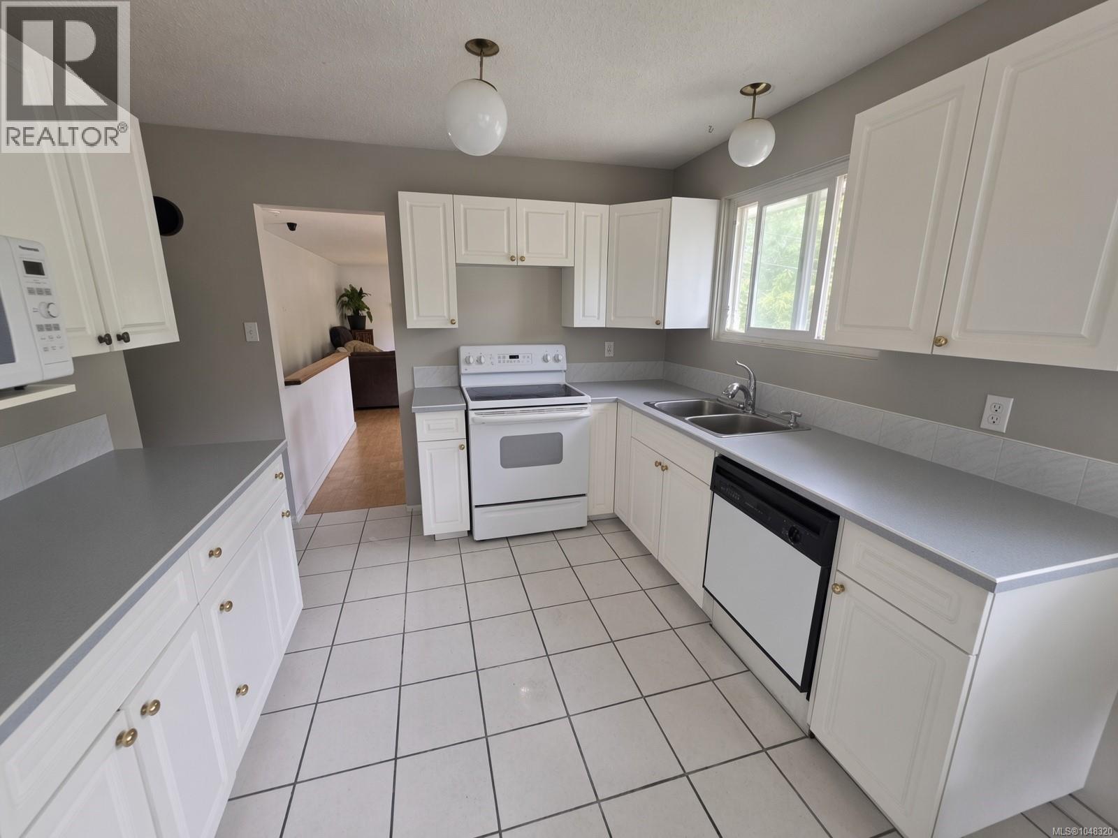 3657 Sunrise Pl - Image 10