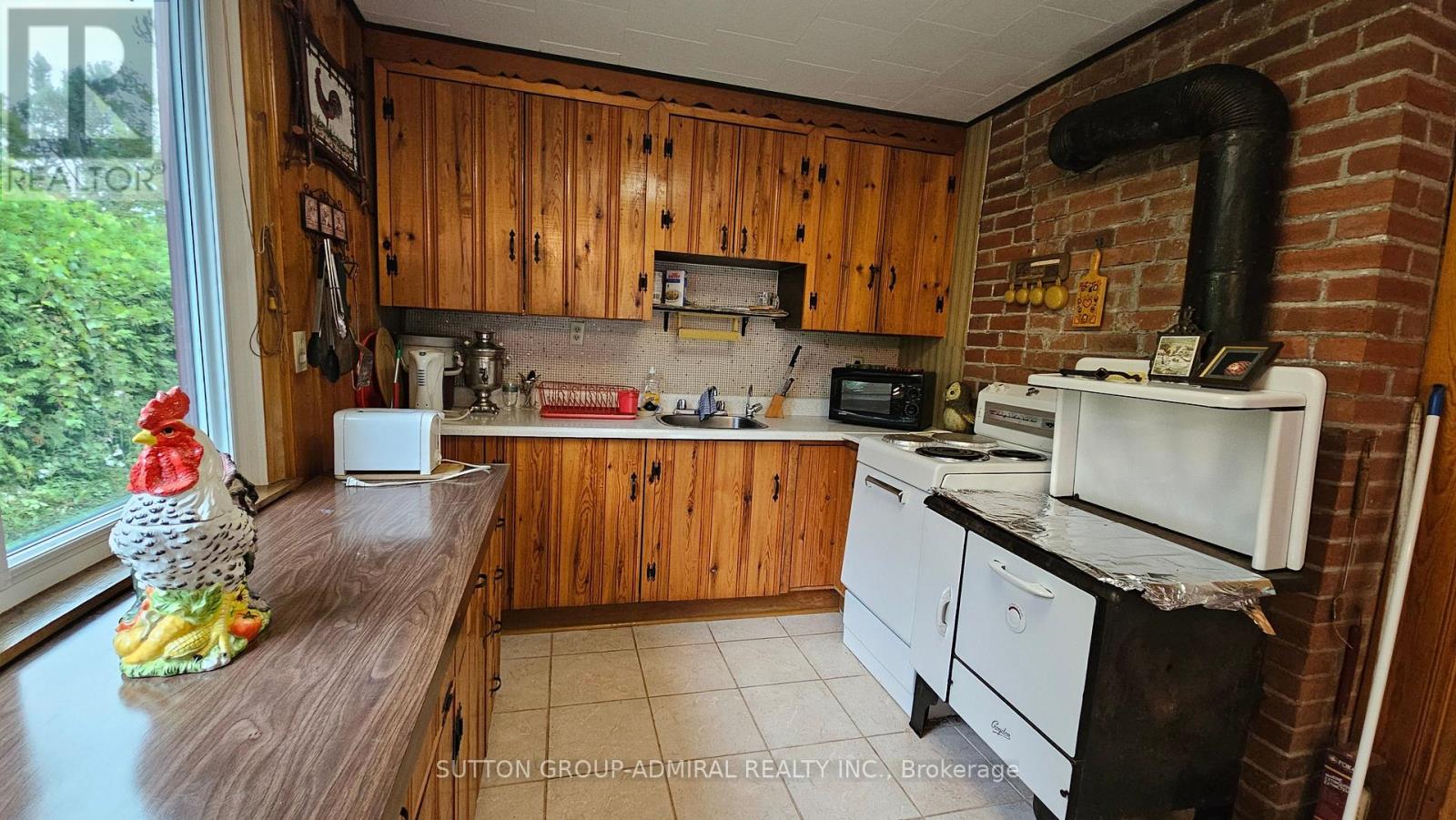 2392 LAKESHORE DRIVE - 14