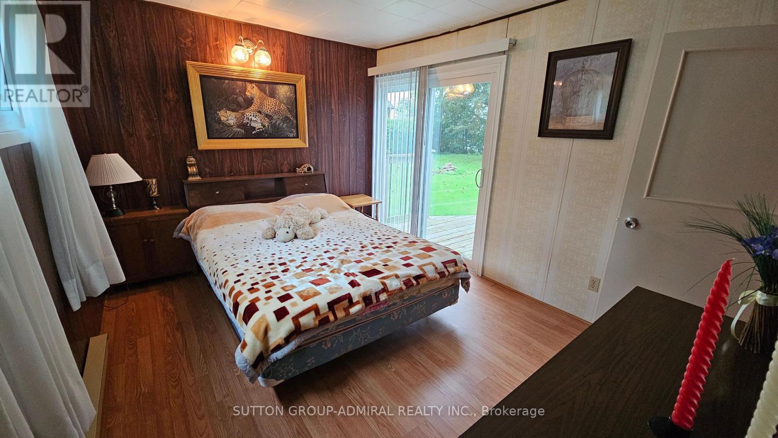 2392 LAKESHORE DRIVE - 22