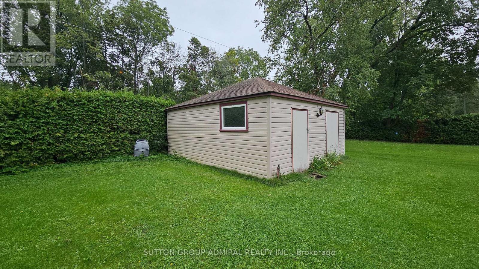 2392 LAKESHORE DRIVE - Image 6