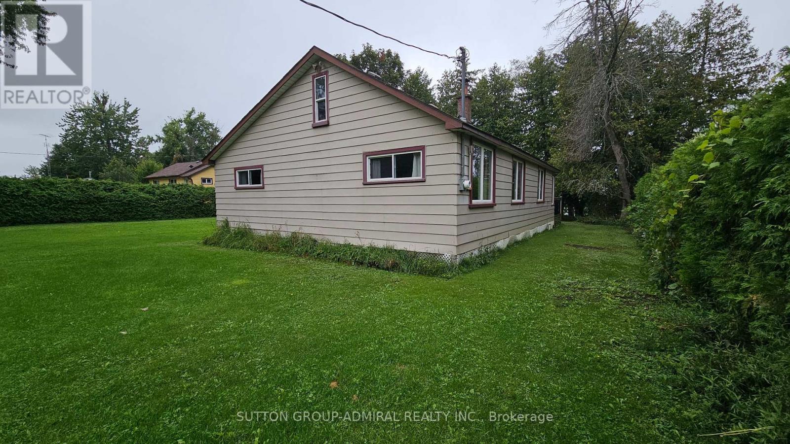 2392 LAKESHORE DRIVE - Image 8