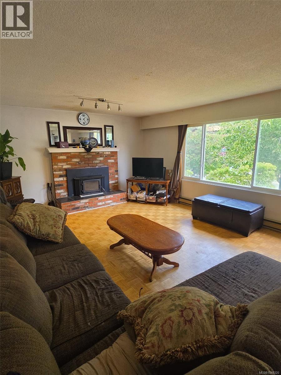 3657 Sunrise Pl - Image 12