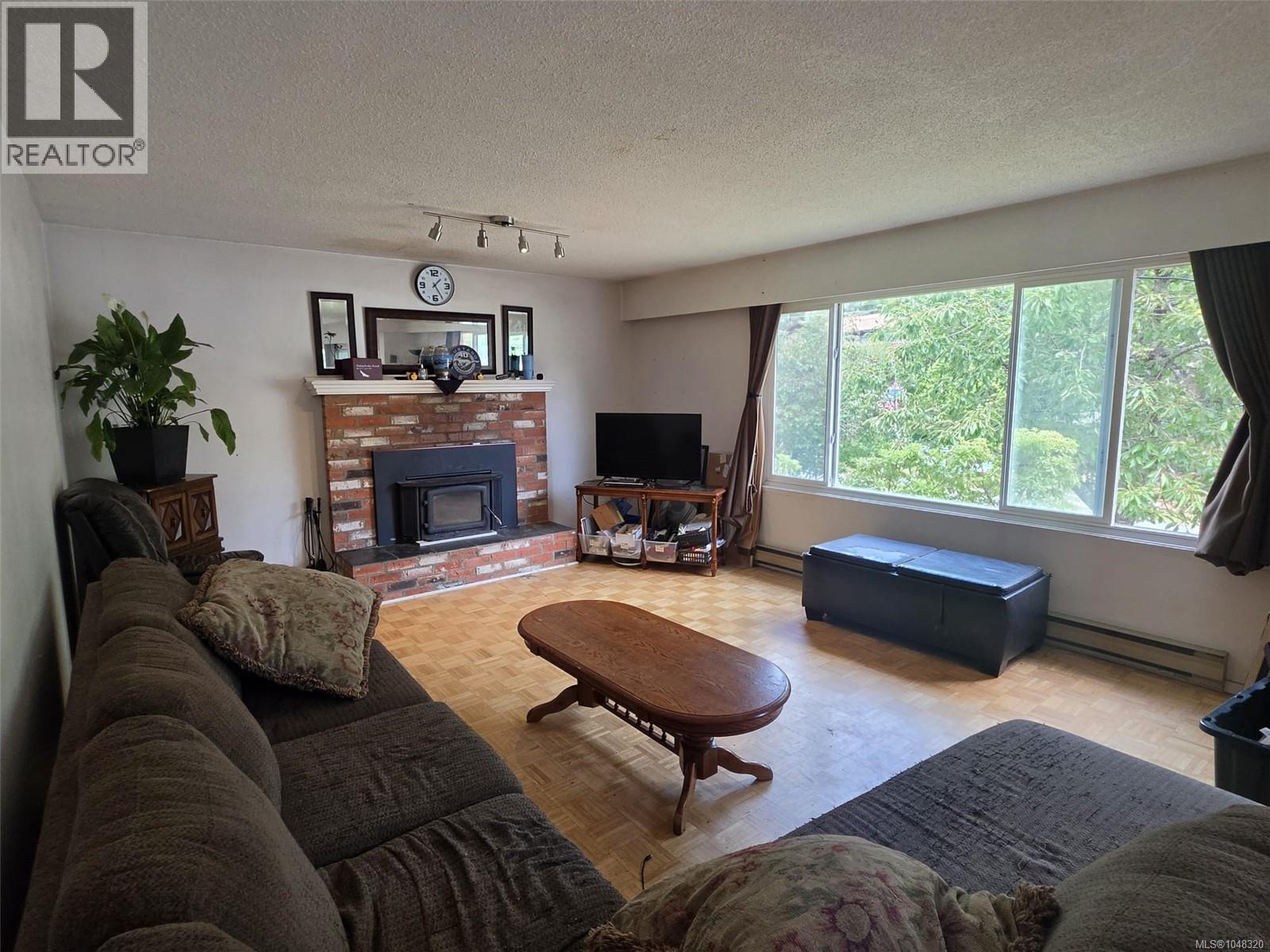 3657 Sunrise Pl - Image 13