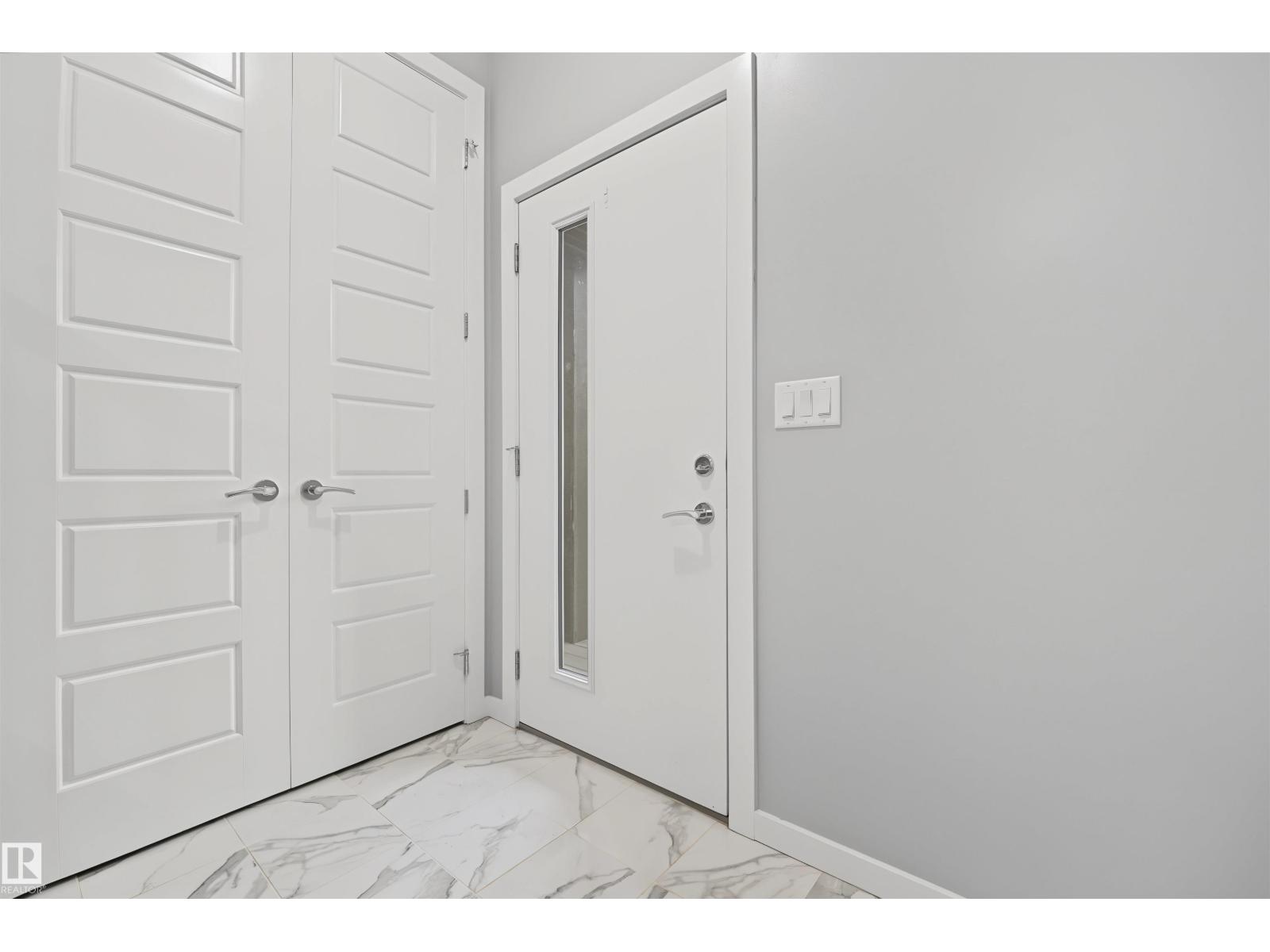 1825 25A ST NW - 3