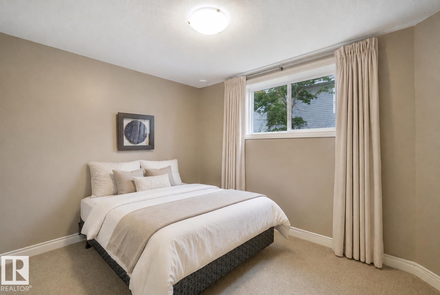 #544 52304 RGE ROAD 233 - 54