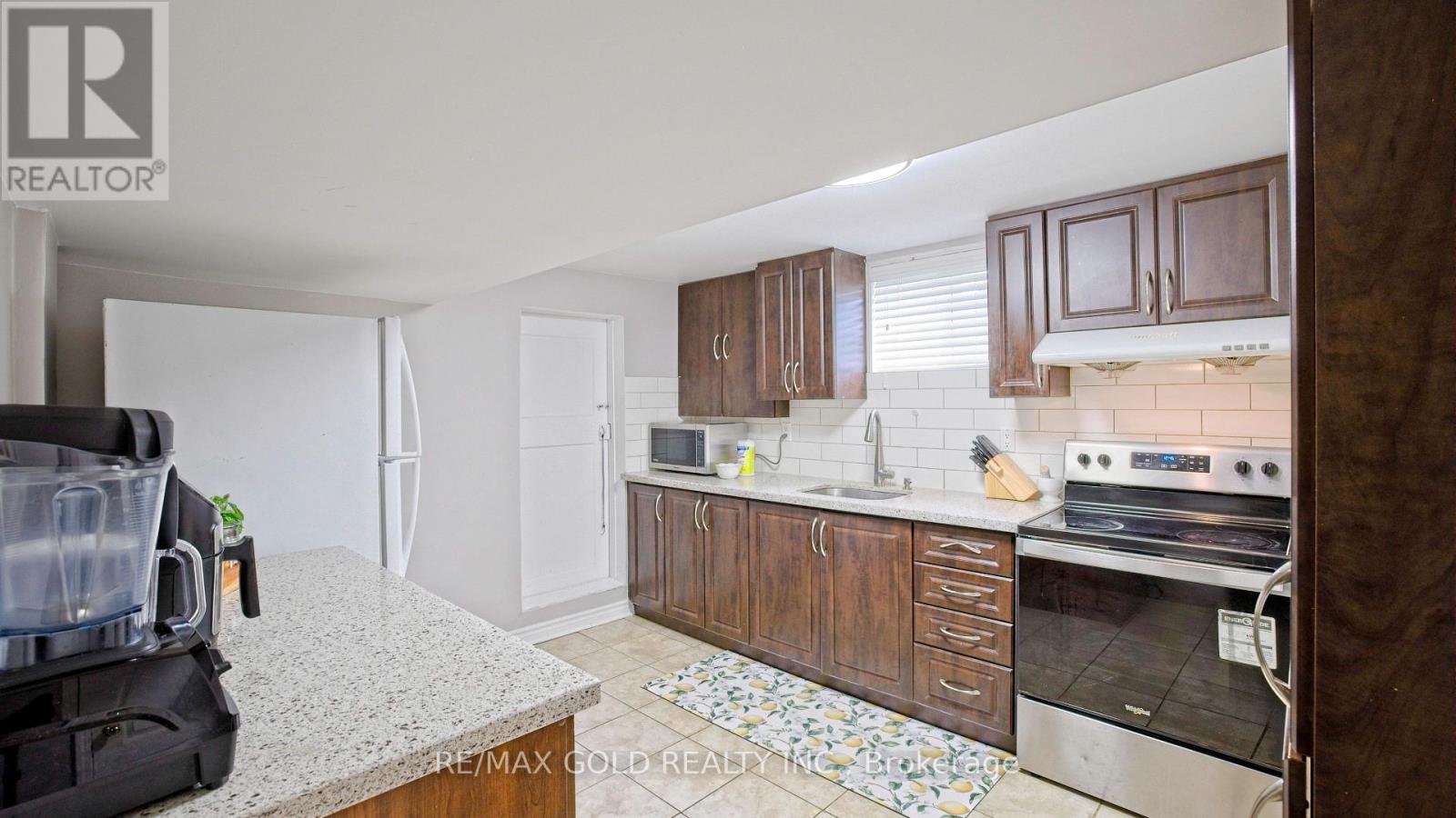 7428 PICKFAIR DRIVE - 35