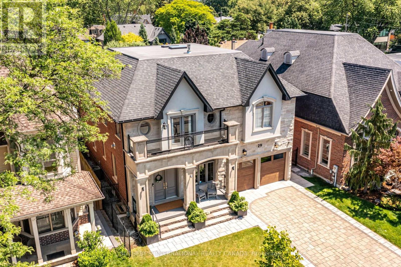 Photo of 29 Oakwood Avenue