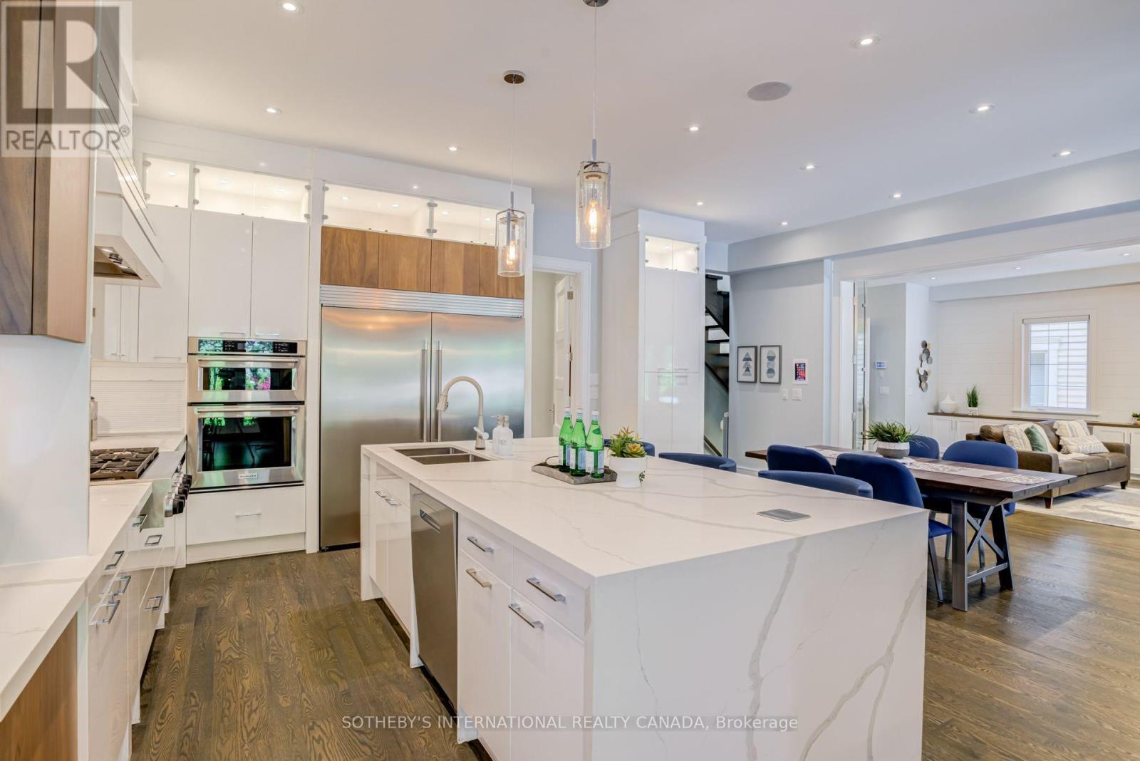 29 OAKWOOD AVENUE S - 11