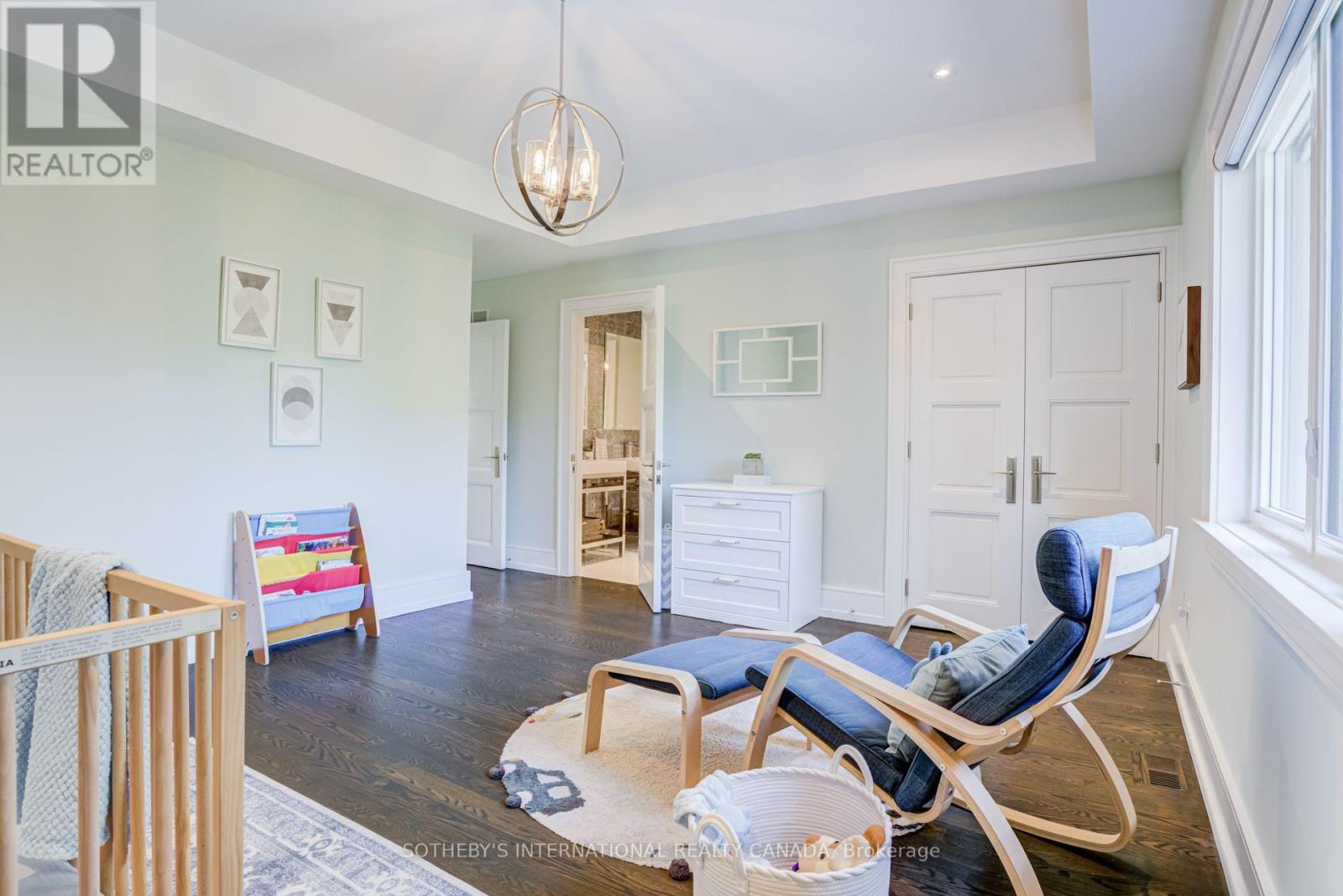 29 OAKWOOD AVENUE S - 23