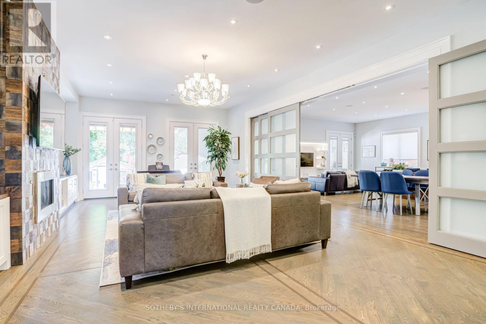 29 OAKWOOD AVENUE S - 5