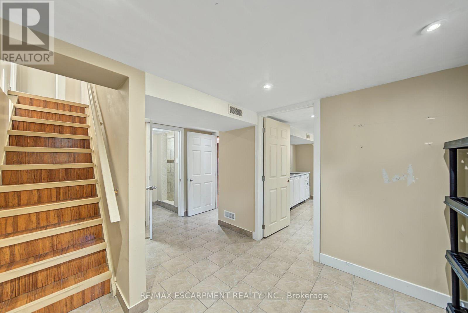 270 WEIR STREET N - 20
