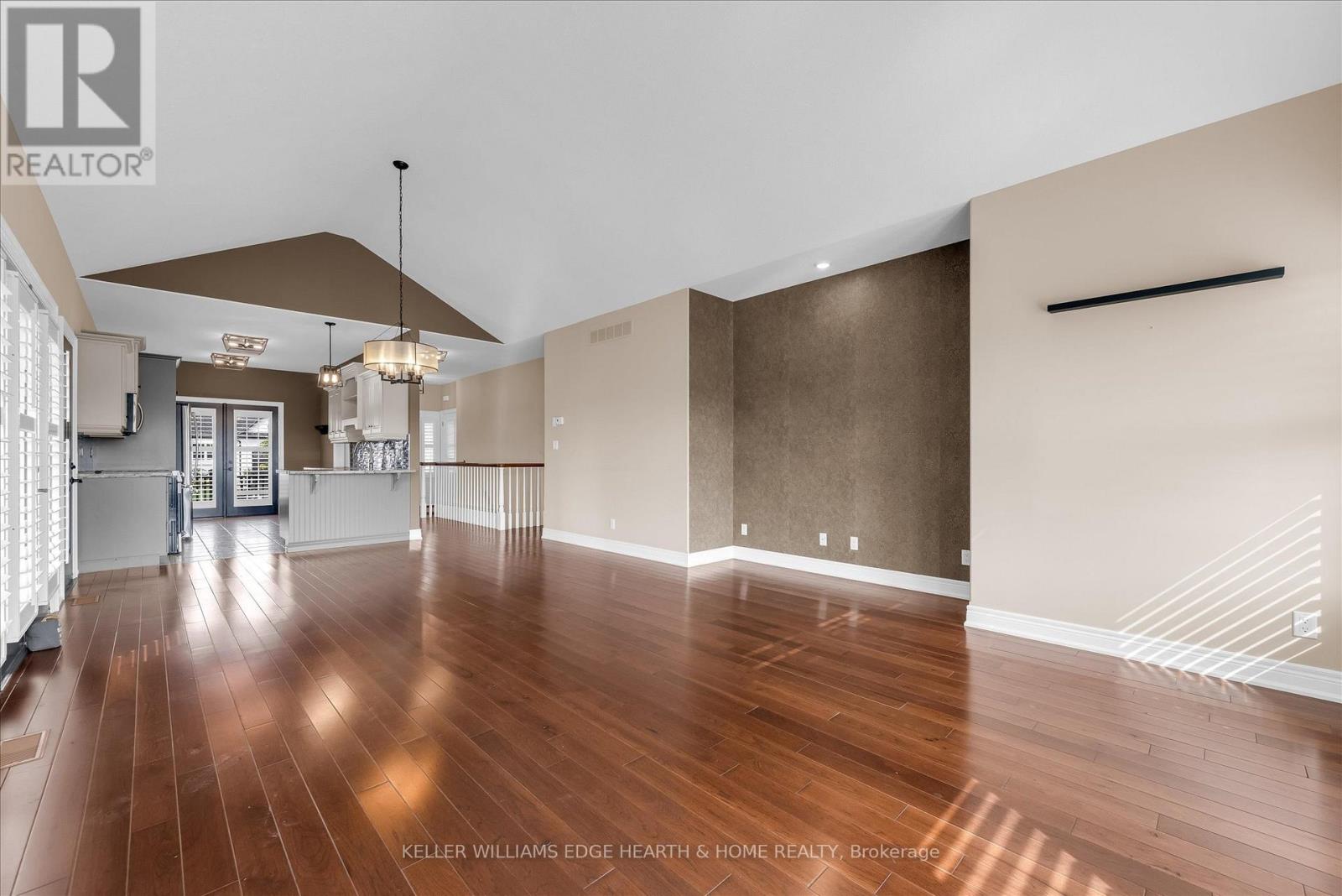 152 SUNRISE COURT - 8