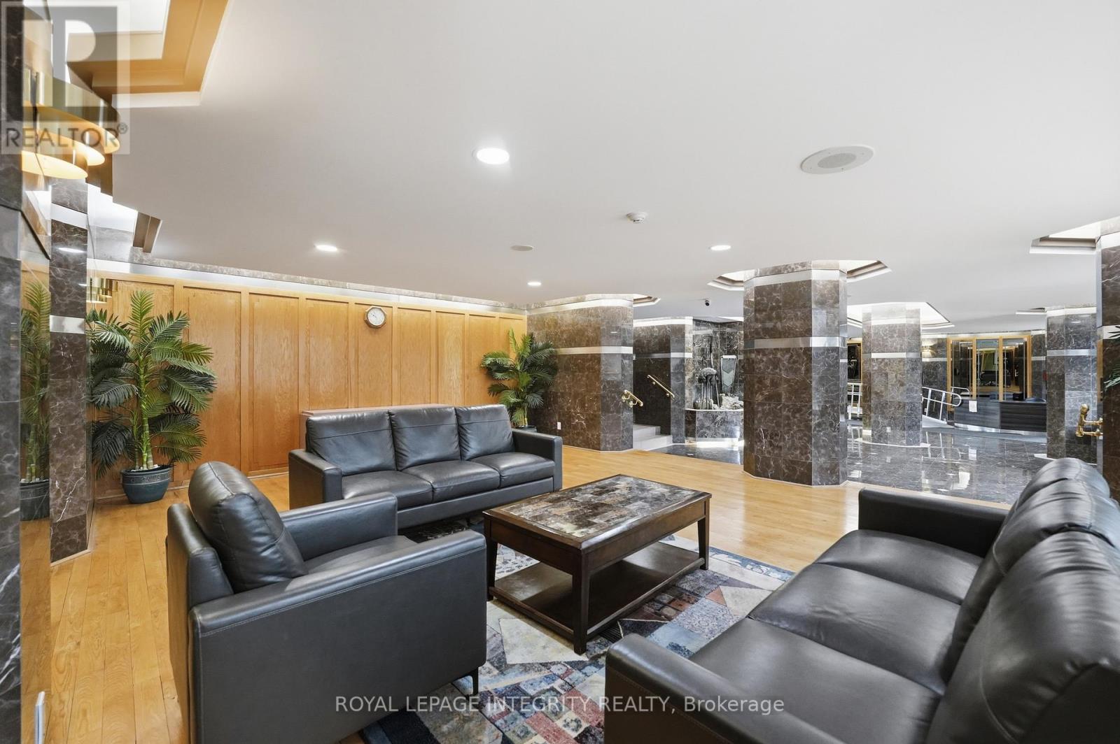 #1208 2760 CAROUSEL CRESCENT - Image 29