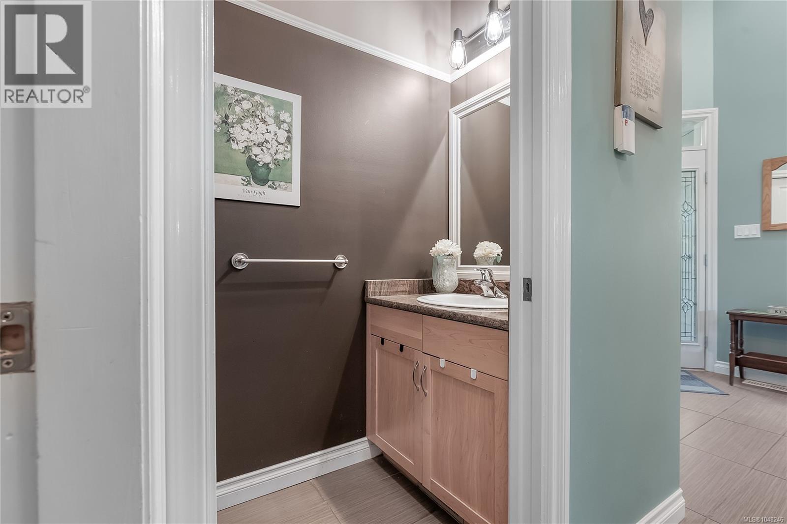 6104 Avery Lane, Nanaimo
