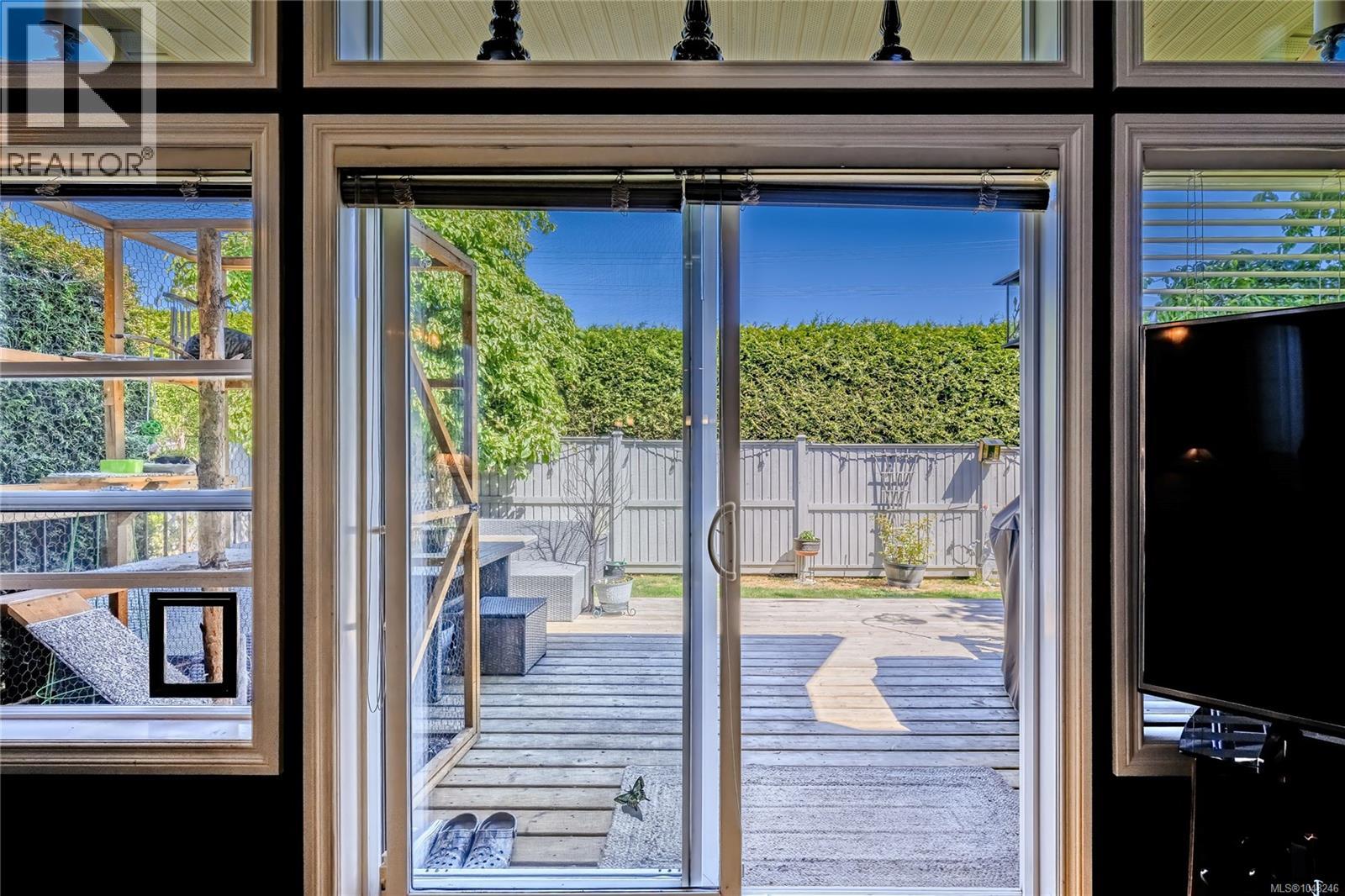 6104 Avery Lane, Nanaimo