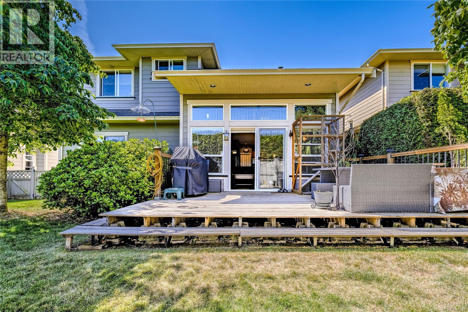 6104 Avery Lane, Nanaimo