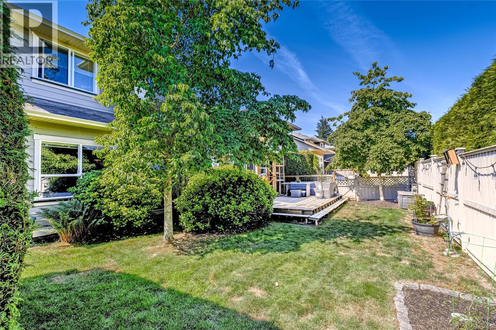 6104 Avery Lane, Nanaimo