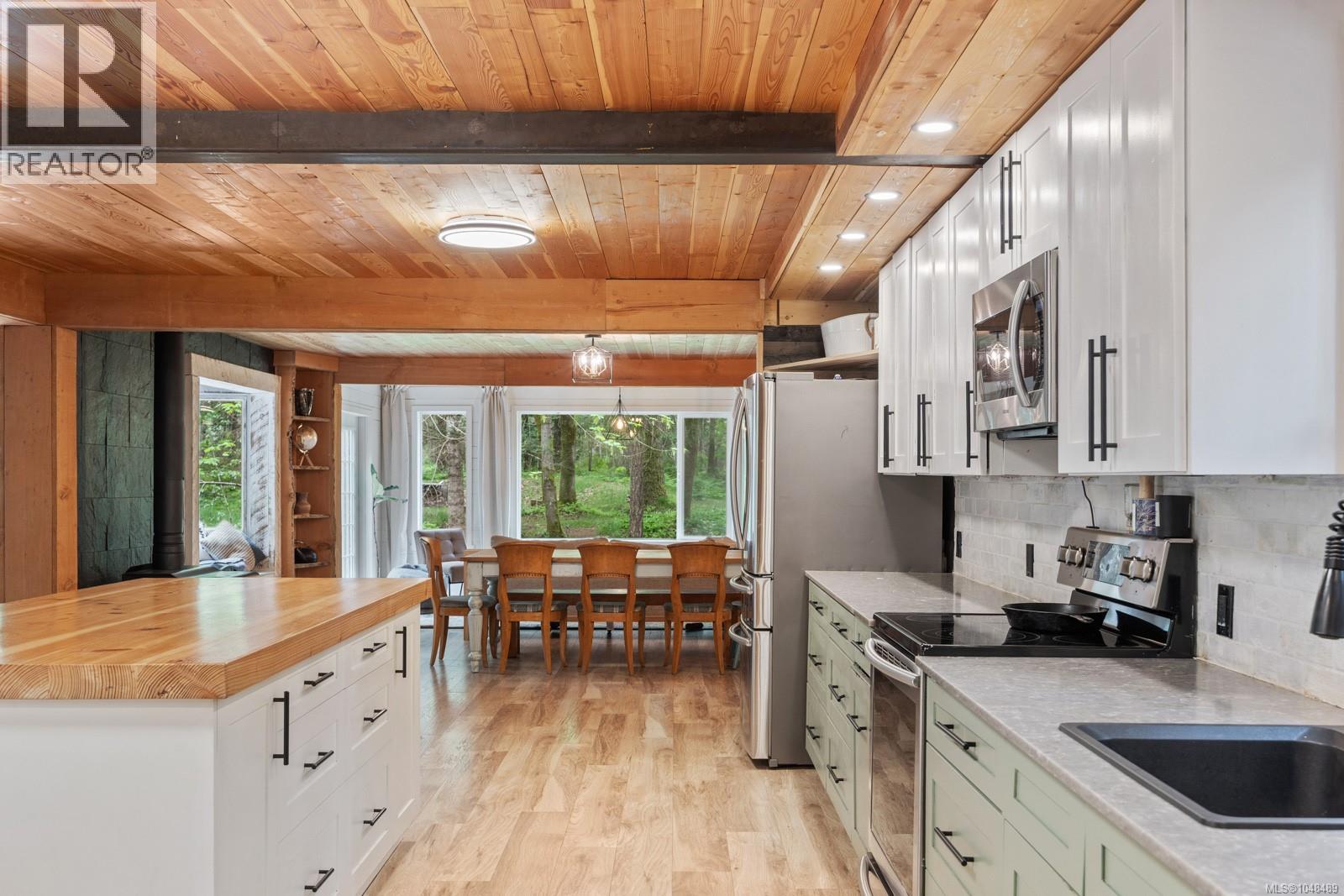 9525 Doyle Rd - Image 42