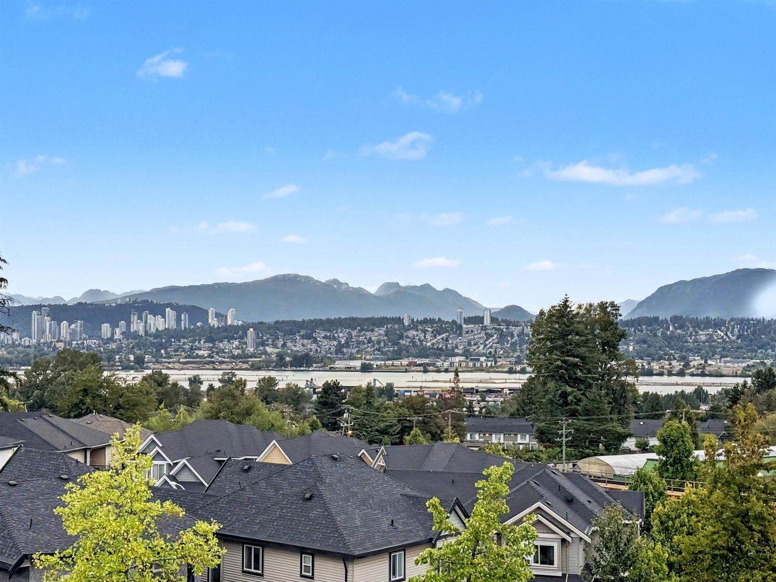 Property for sale at 515 11077 RAVINE ROAD