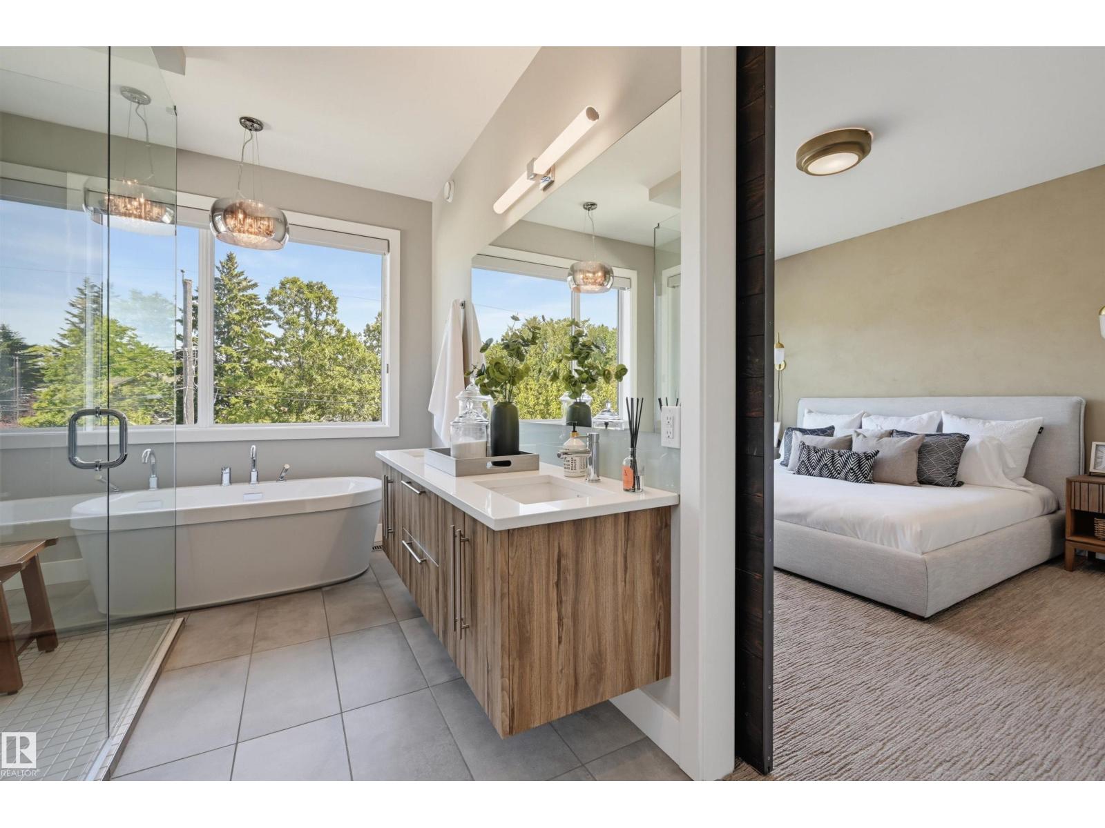 9235 148 ST NW - 36