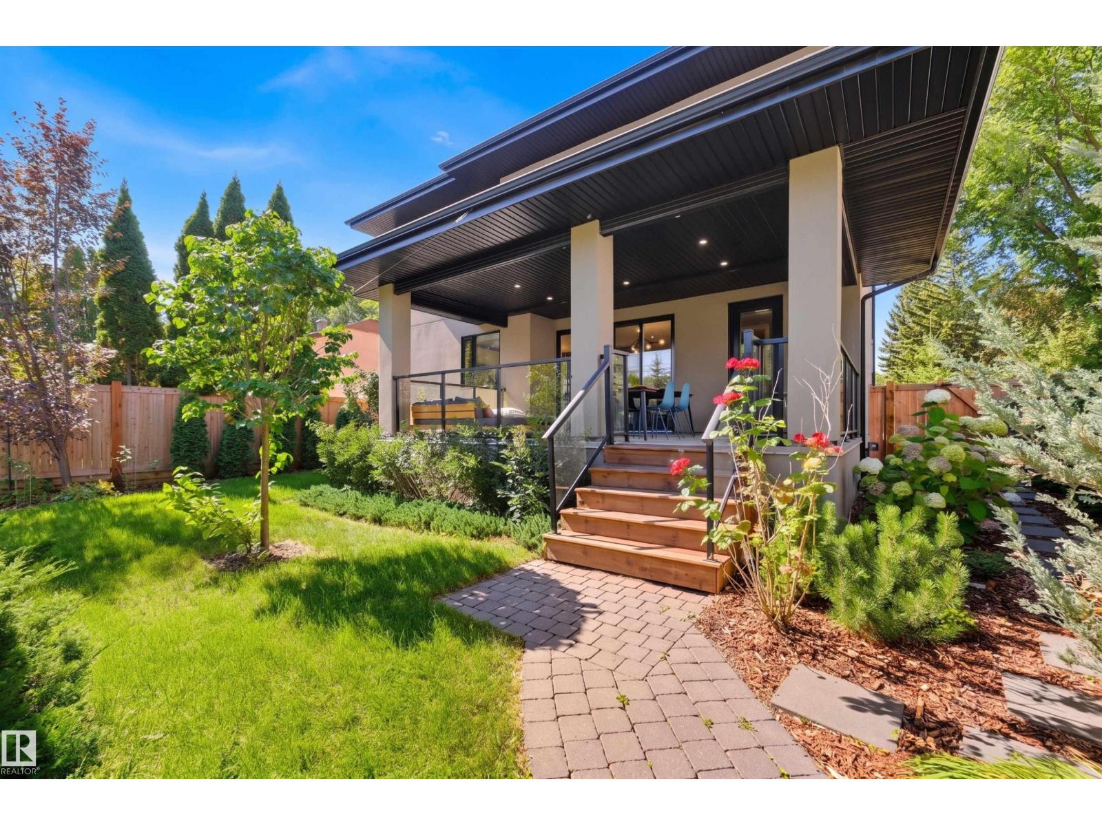 9235 148 ST NW - 28
