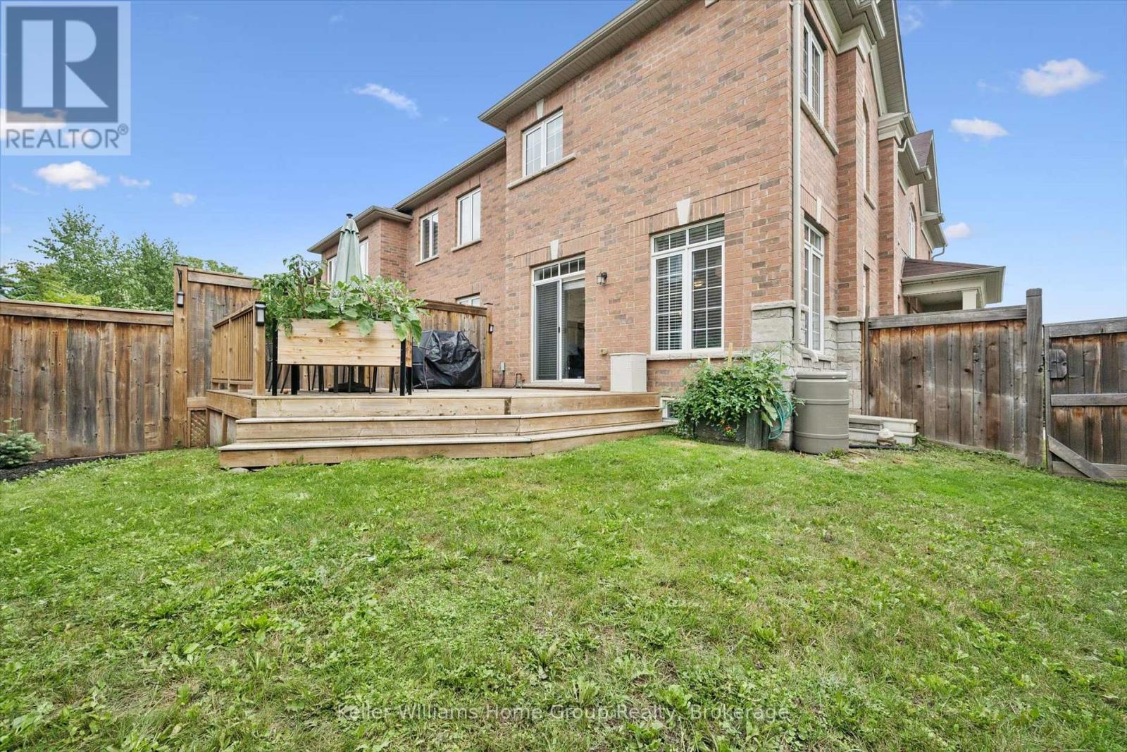 61 RIDGEGATE CRESCENT - 36