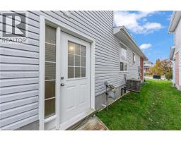 716 Karlsfeld Road Unit# A, Waterloo, ON N2T2W4 Photo 12